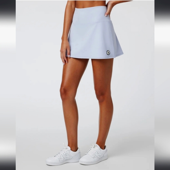 Vuori Dresses & Skirts - Vuori Volley Tennis Skirt With Shorts sz Large